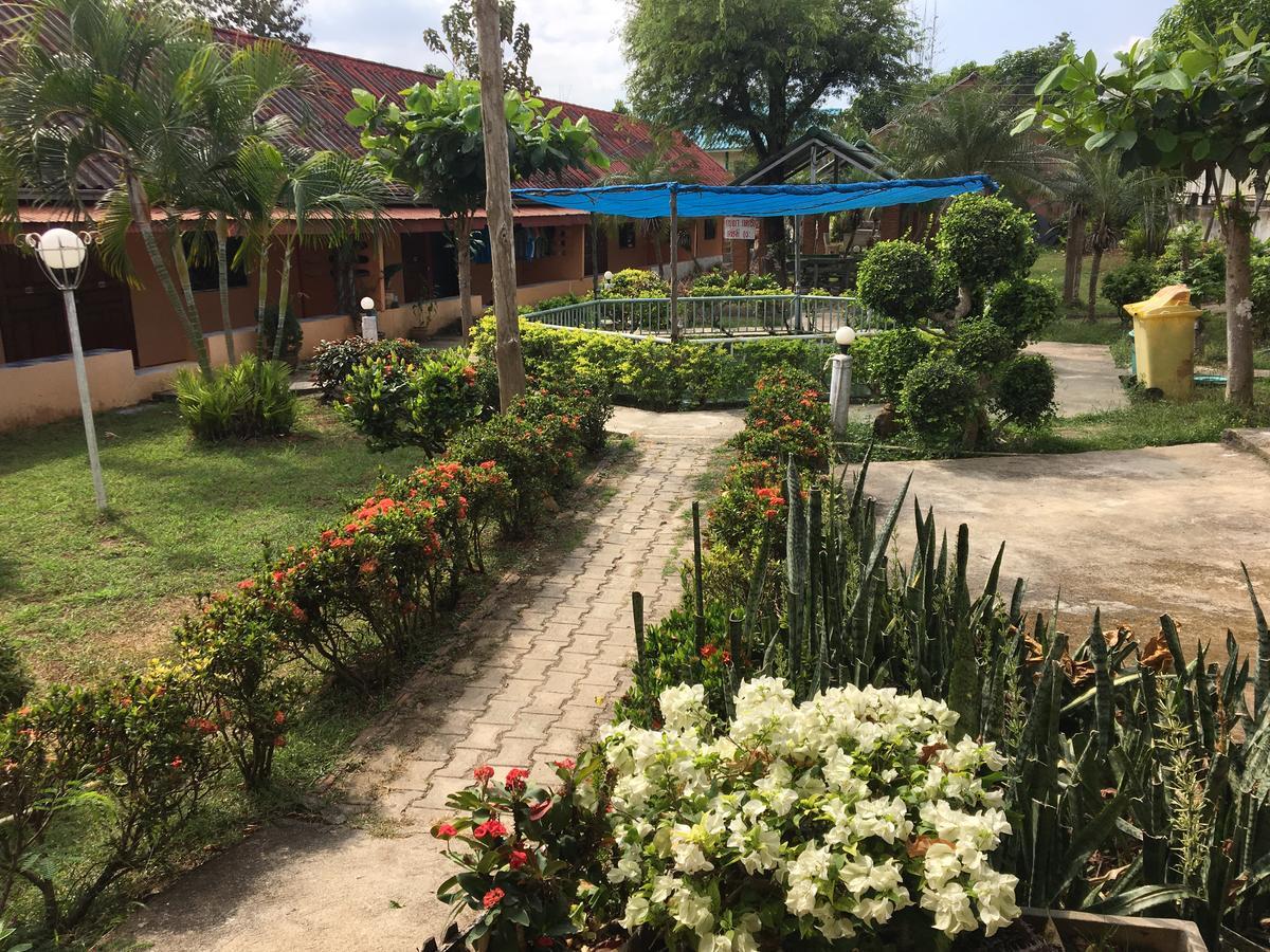 Sunshine Guesthouse Mae Сот Екстериор снимка